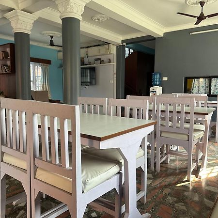 Hotel The Billabong Garden Похара Екстериор снимка