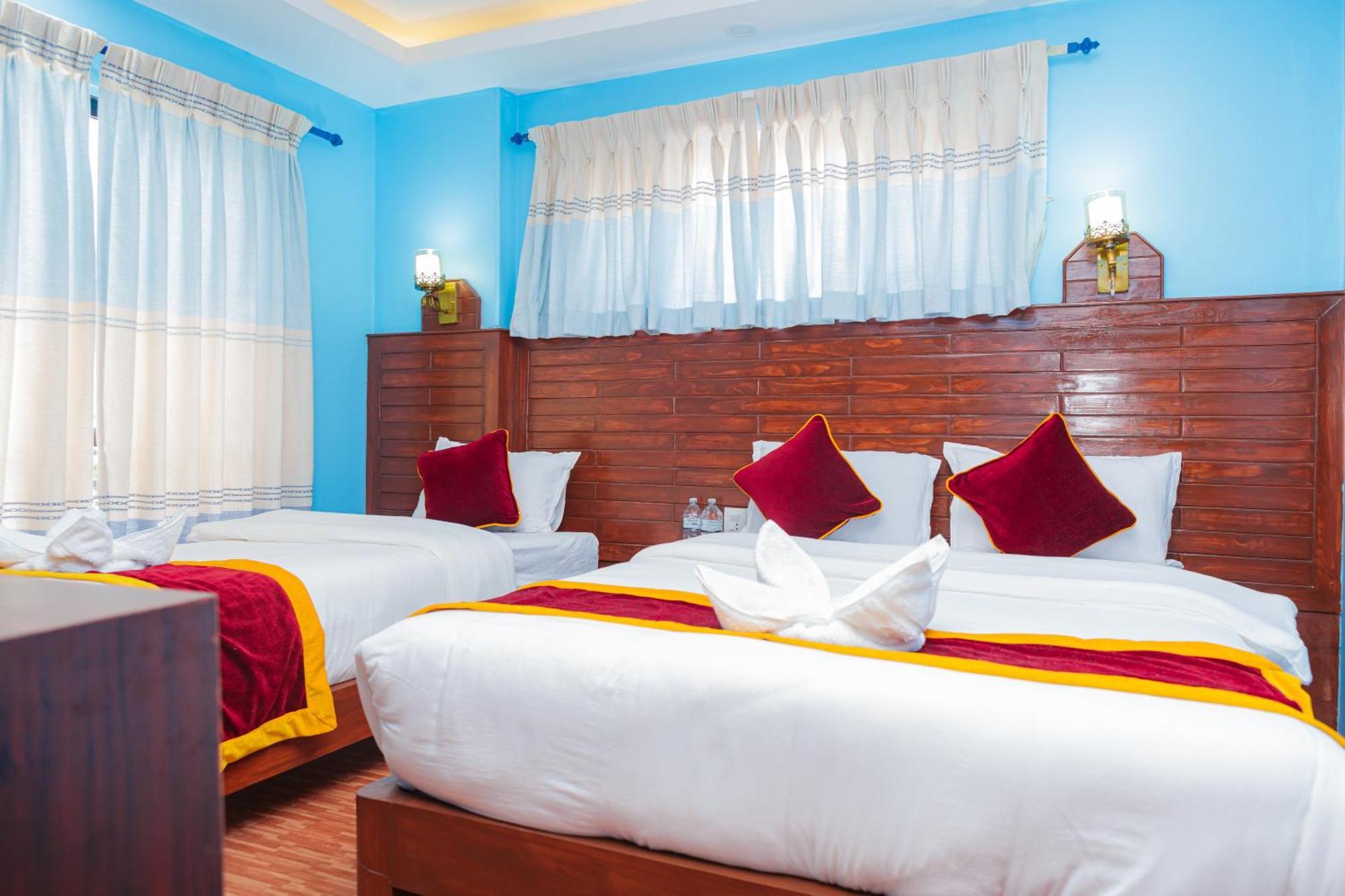 Hotel The Billabong Garden Похара Екстериор снимка
