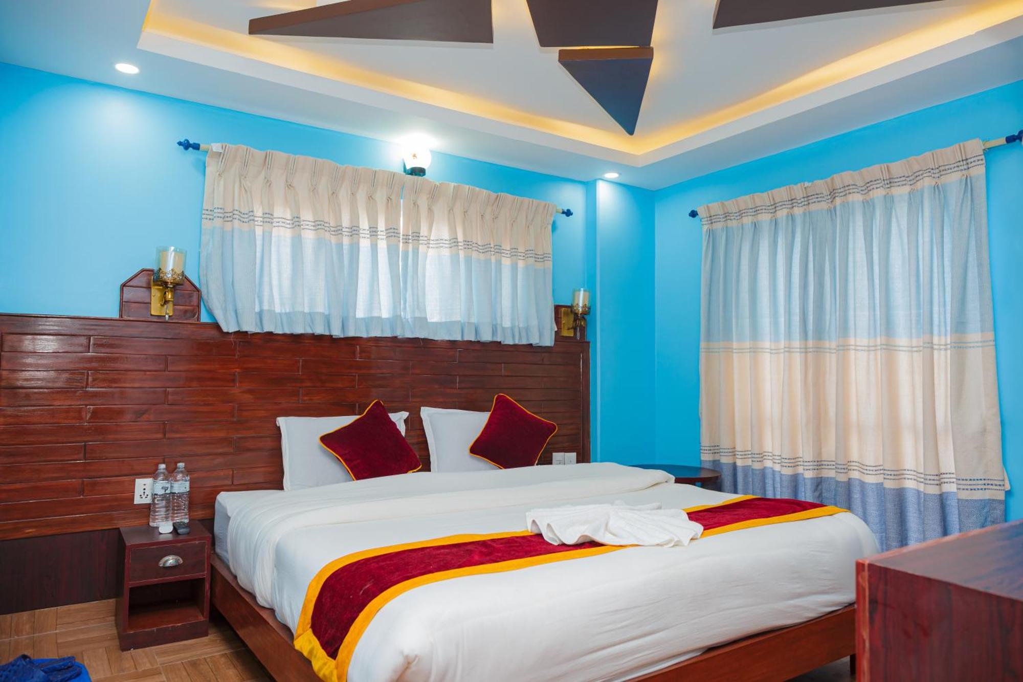 Hotel The Billabong Garden Похара Екстериор снимка