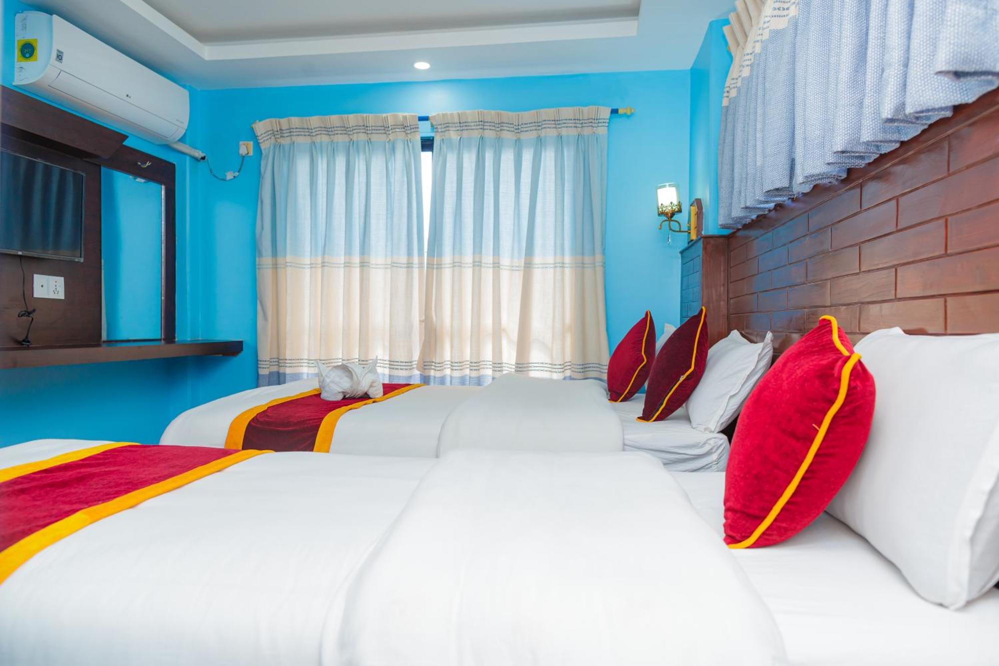 Hotel The Billabong Garden Похара Екстериор снимка
