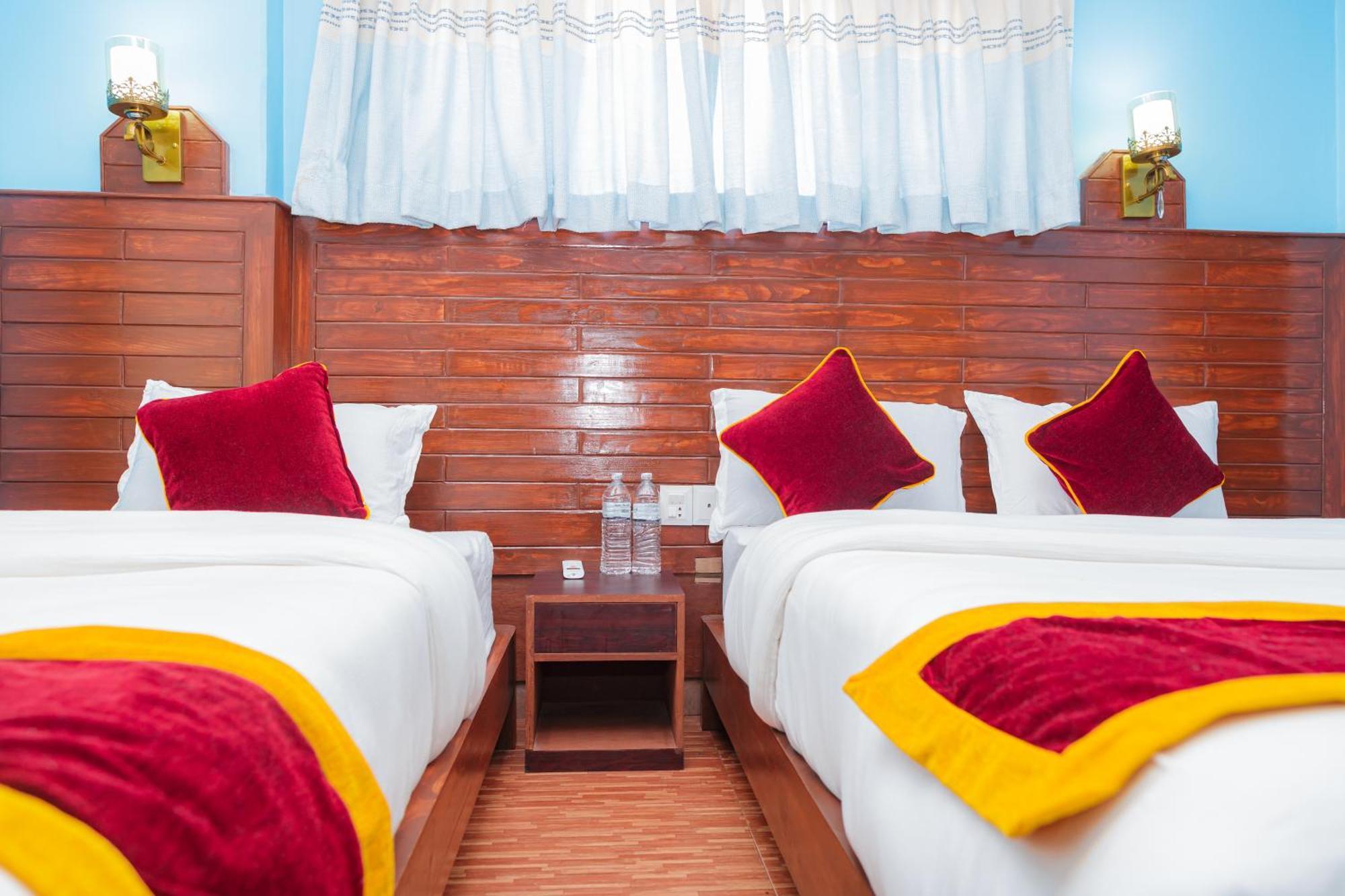 Hotel The Billabong Garden Похара Екстериор снимка