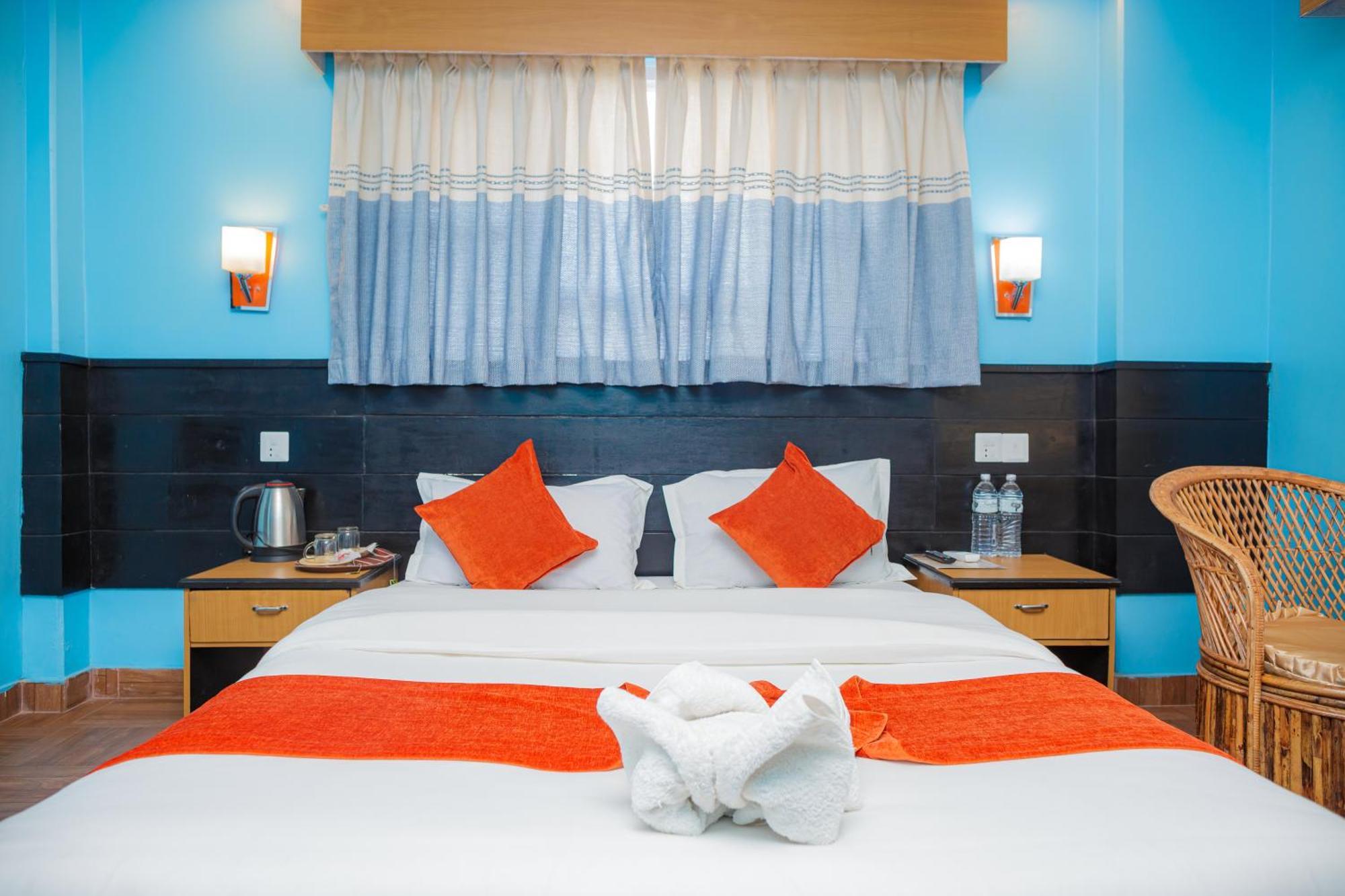 Hotel The Billabong Garden Похара Екстериор снимка