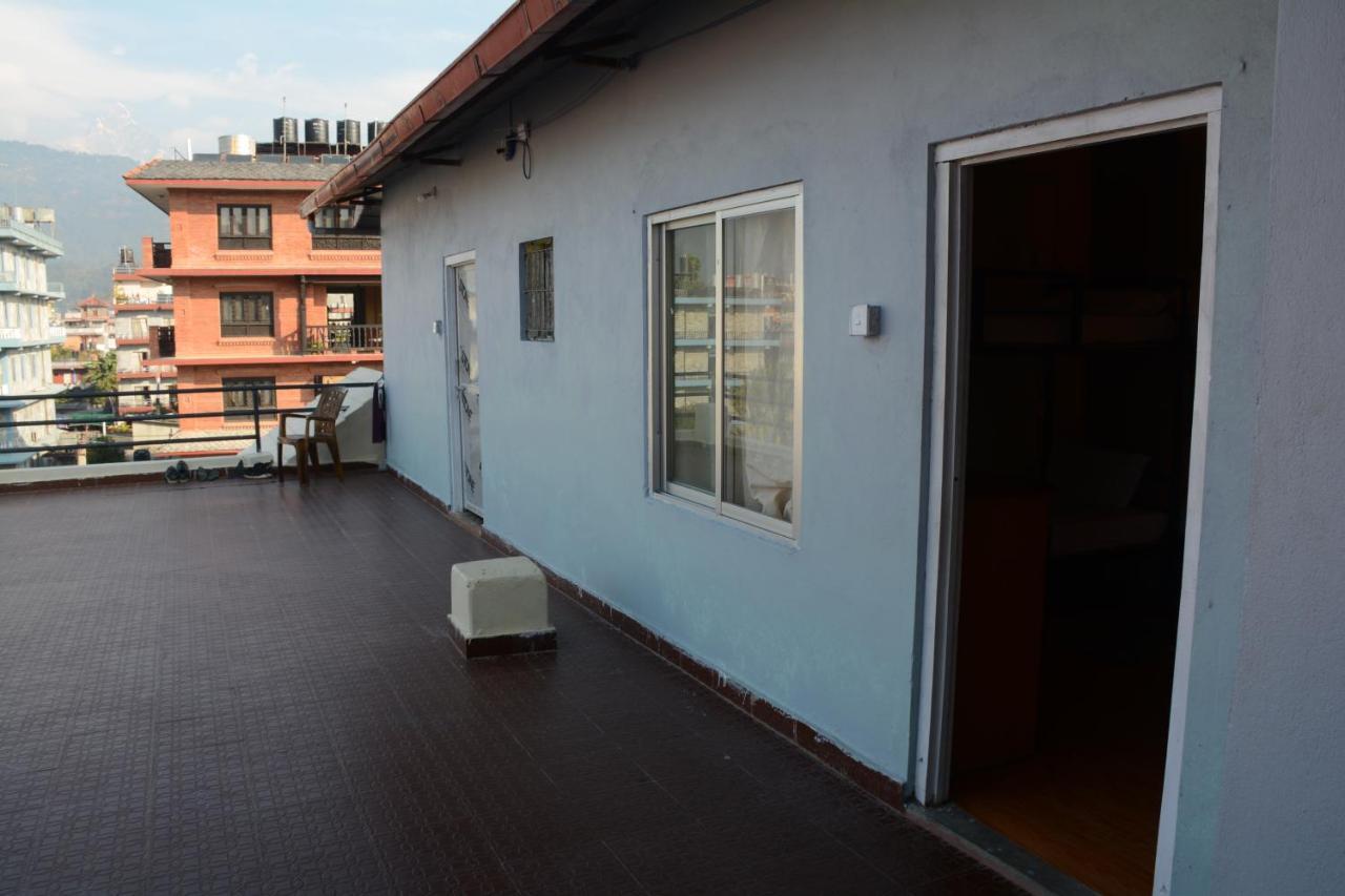 Hotel The Billabong Garden Похара Екстериор снимка
